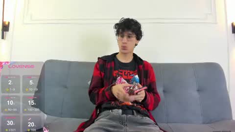 Snapshot of camilo_stark chatting on June 30, 2:56 am Camilo online show from June 30, 2:56 am