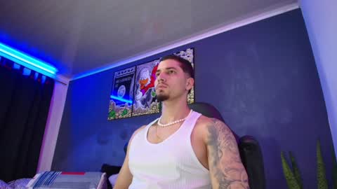 Snapshot of camiloalvarezzz3 chatting on January 20, 12:07 pm CAMILO online show from January 20, 12:07 pm