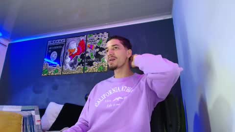 Snapshot of camiloalvarezzz3 chatting on February 14, 1:29 pm CAMILO online show from February 14, 1:29 pm