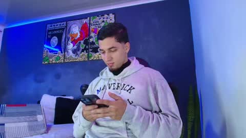 Snapshot of camiloalvarezzz3 chatting on February 25, 1:17 pm CAMILO online show from February 25, 1:17 pm