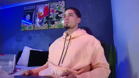 Snapshot of camiloalvarezzz3 chatting on February 27, 11:20 am CAMILO online show from February 27, 11:20 am