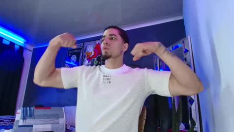 Snapshot of camiloalvarezzz3 chatting on March 6, 12:30 pm CAMILO online show from March 6, 12:30 pm