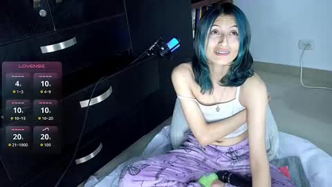 Cami  online show from October 5, 2:10 am