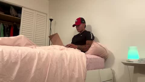 camilooo_cb online show from November 4, 4:11 am