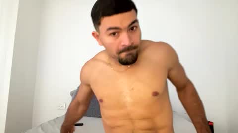 camilor_30 online show from October 22, 11:43 am