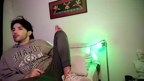 camilo online show from February 18, 6:48 am