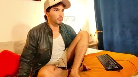 camilo online show from May 3, 1:33 am