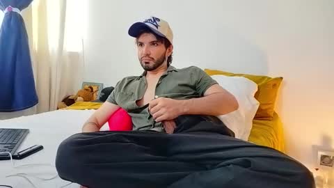 camilo online show from May 25, 6:58 pm