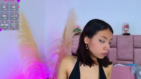 camiluxe online show from December 18, 8:59 pm