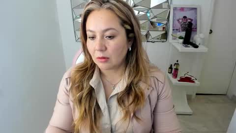camixxx_m online show from December 2, 12:32 pm