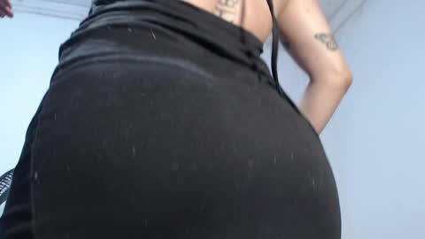 Snapshot of cammii_osoriioo chatting on April 12, 4:28 am Cammi osoriioo online show from April 12, 4:28 am