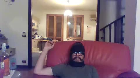 Snapshot of camomilla72 chatting on February 20, 1:25 am Cristian online show from February 20, 1:25 am