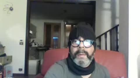 Snapshot of camomilla72 chatting on February 21, 3:32 pm Cristian online show from February 21, 3:32 pm