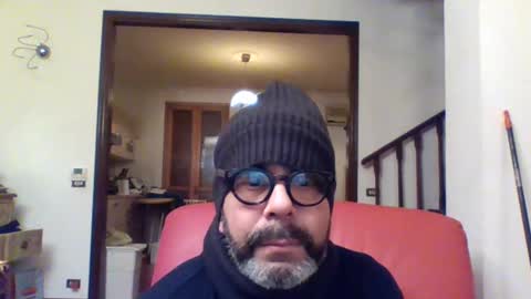 Snapshot of camomilla72 chatting on February 21, 10:59 pm Cristian online show from February 21, 10:59 pm