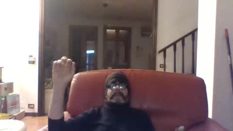 Snapshot of camomilla72 chatting on February 22, 11:35 am Cristian online show from February 22, 11:35 am