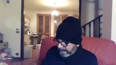 Snapshot of camomilla72 chatting on February 25, 12:03 am Cristian online show from February 25, 12:03 am