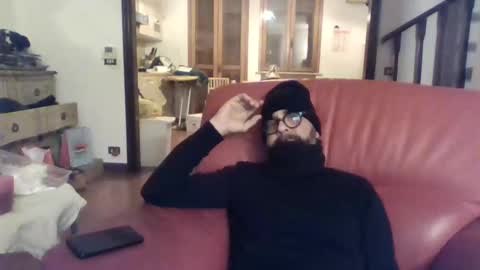 Snapshot of camomilla72 chatting on February 25, 4:46 am Cristian online show from February 25, 4:46 am