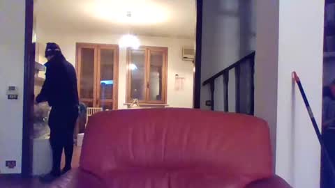 Snapshot of camomilla72 chatting on March 4, 10:57 am Cristian online show from March 4, 10:57 am