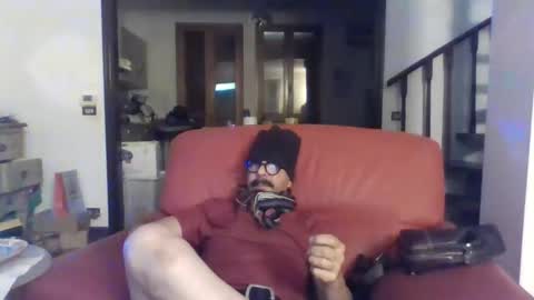 Snapshot of camomilla72 chatting on September 20, 9:10 am Cristian online show from September 20, 9:10 am