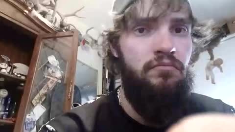 Snapshot of camrox6969 chatting on February 24, 6:39 pm camrox6969 online show from February 24, 6:39 pm