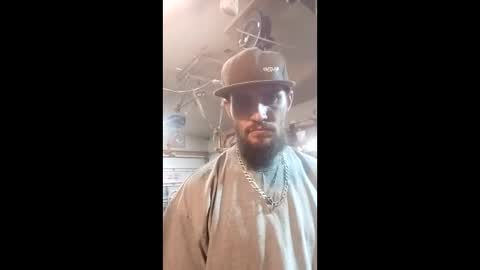 Snapshot of camrox6969 chatting on March 20, 7:02 am camrox6969 online show from March 20, 7:02 am