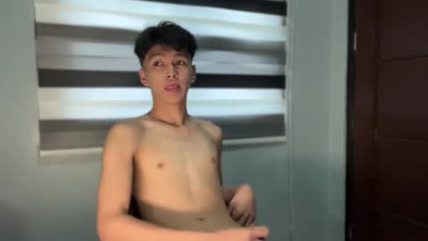 Snapshot of camwithethan chatting on October 10, 5:28 am Ethan online show from October 10, 5:28 am