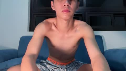 Snapshot of camwithethan chatting on October 25, 6:02 pm Ethan online show from October 25, 6:02 pm