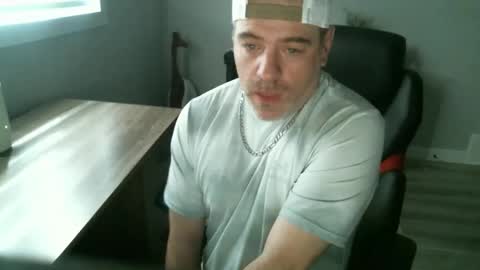 CanadianBacon6969 online show from April 26, 5:10 pm