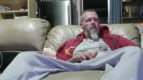 Chris online show from May 13, 9:39 am