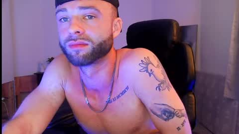 CanadianDaddy online show from August 8, 9:22 am
