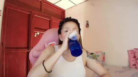 Candase online show from May 27, 2:41 am
