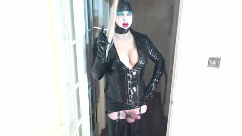 Snapshot of candi_smokes chatting on February 15, 2:22 pm candi smokes online show from February 15, 2:22 pm