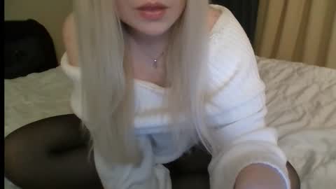 Candice online show from February 5, 11:42 pm