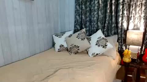 candice_xxx online show from July 21, 9:55 am