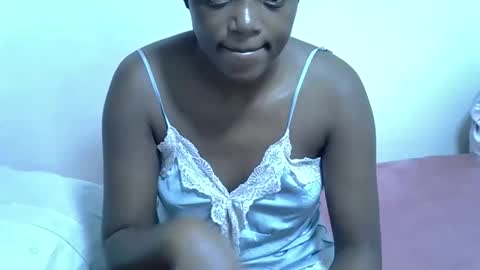 candiemaya online show from November 9, 9:07 am