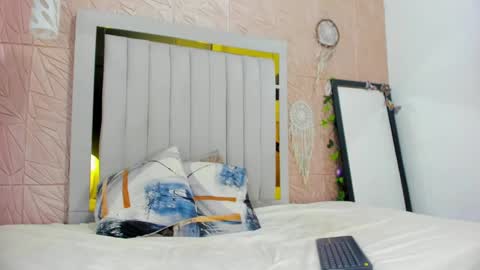 Snapshot of candise_oconnor chatting on September 25, 8:56 pm candise online show from September 25, 8:56 pm