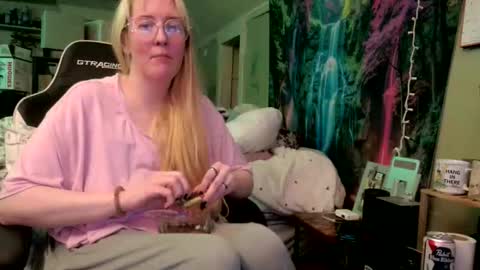 Candi online show from May 3, 6:47 pm