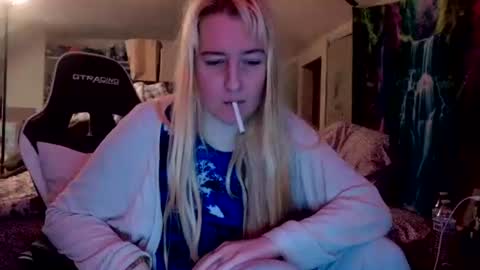 Candi online show from May 10, 12:05 am