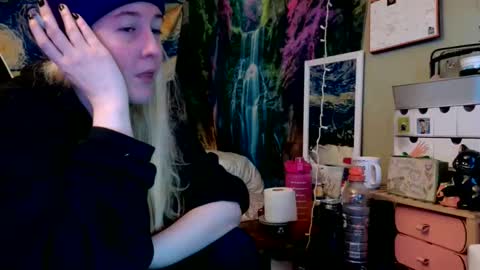 Candi online show from May 22, 5:51 pm
