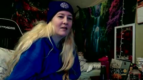 Candi online show from June 2, 3:03 pm