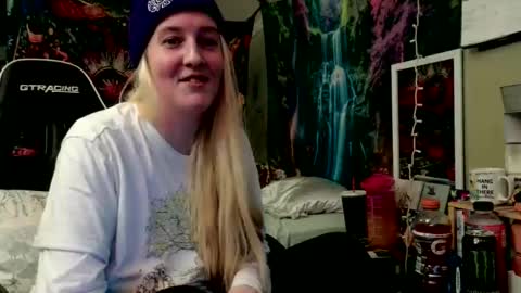 Candi online show from June 3, 2:33 pm