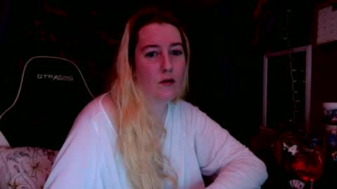 Candi online show from July 7, 9:52 pm