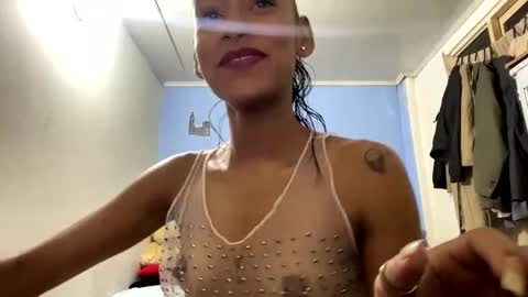 Snapshot of candy_abie chatting on December 1, 4:29 pm candy_abie online show from December 1, 4:29 pm