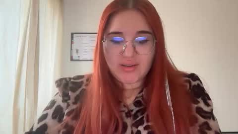 Snapshot of candy_amallia chatting on March 28, 10:04 am candy_amallia online show from March 28, 10:04 am