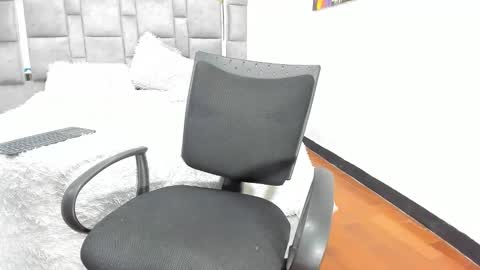 Snapshot of candy_and_andy1 chatting on October 26, 2:12 pm Candy And Andy online show from October 26, 2:12 pm