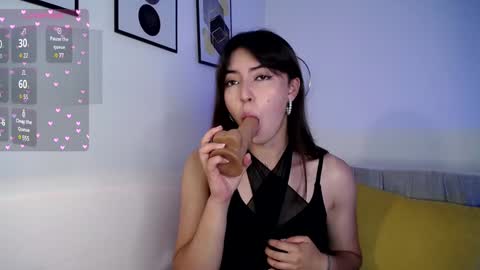   online show from December 7, 9:00 pm