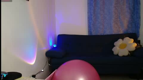 Snapshot of candy_canee chatting on March 31, 2:02 am online show from March 31, 2:02 am