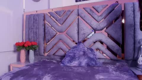 candy_dim online show from October 7, 9:01 pm