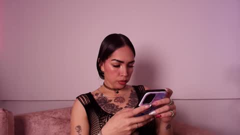 candy_dim online show from December 18, 4:29 am