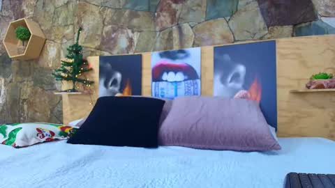 Jolie online show from December 20, 9:27 am